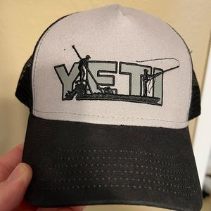 Yeti hat